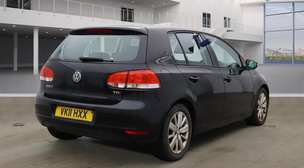Used Volkswagen Golf 2011 for sale - 76940147: Photo 3
