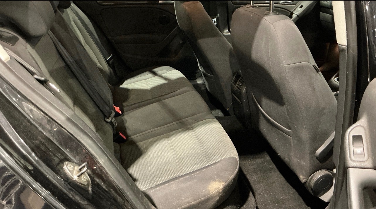 Used Volkswagen Golf 2011 for sale - 76940147: Photo 7