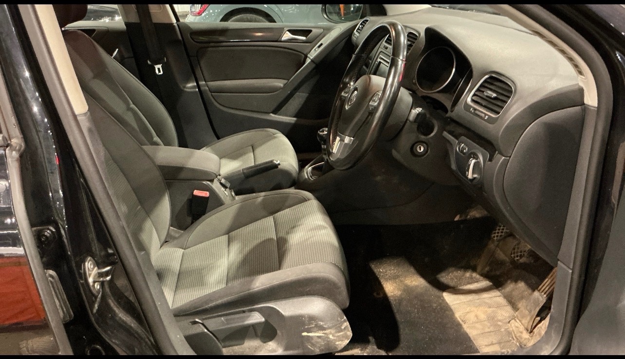 Used Volkswagen Golf 2011 for sale - 76940147: Photo 8