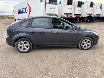 Used Ford Focus 2011 for sale - 75528746: Photo