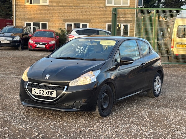 Used Peugeot 208 2012 for sale - 75630000: Photo 7