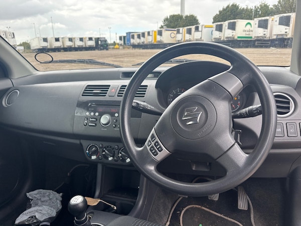 Used Suzuki Swift 2006 for sale - 76177683: Photo 11