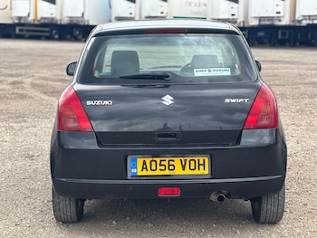 Used Suzuki Swift 2006 for sale - 76177683: Photo 4