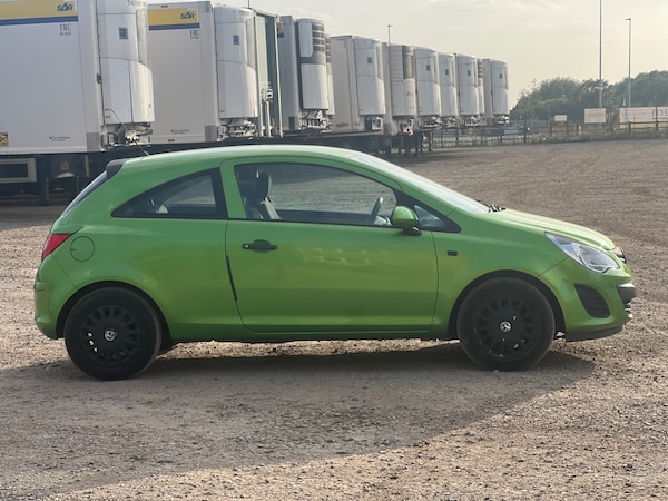 Used Vauxhall Corsa 2013 for sale - 75529440: Photo 8
