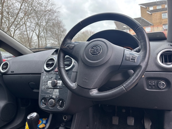 Used Vauxhall Corsa 2011 for sale - 75613847: Photo 11