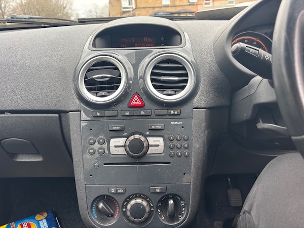 Used Vauxhall Corsa 2011 for sale - 75613847: Photo 12