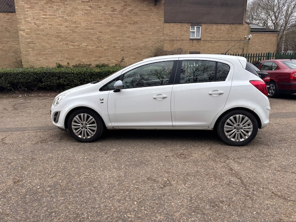 Used Vauxhall Corsa 2011 for sale - 75613847: Photo 6