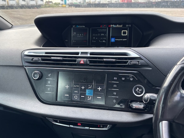 Used Citroen C4 Grand Picasso 2015 for sale - 75550458: Photo 11