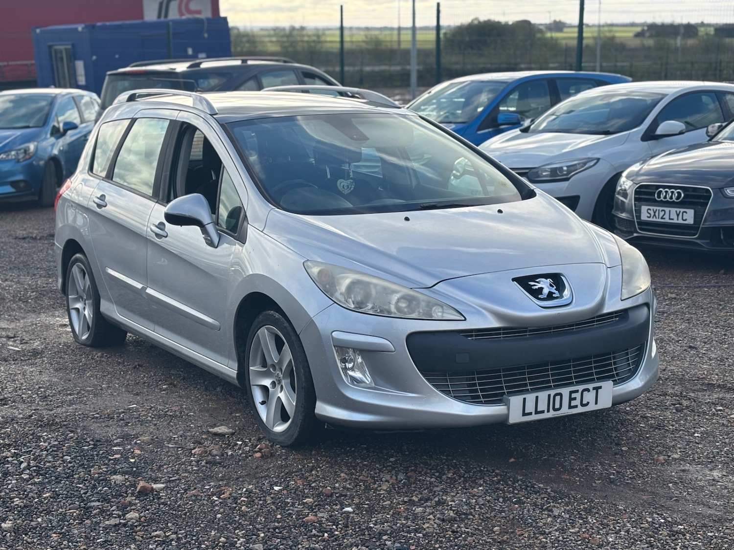 Used Peugeot 308 2010 for sale - 76625773: Photo 1