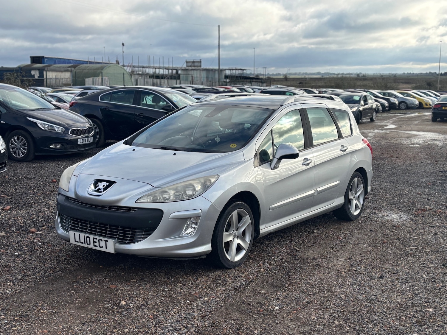 Used Peugeot 308 2010 for sale - 76625773: Photo 6