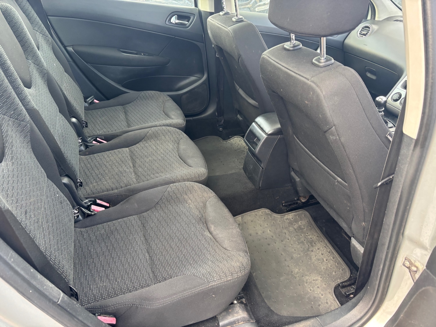 Used Peugeot 308 2010 for sale - 76625773: Photo 8