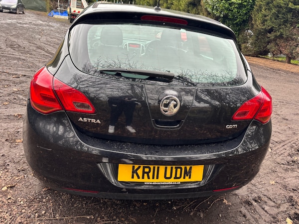 Used Vauxhall Astra 2011 for sale - 75613974: Photo 2