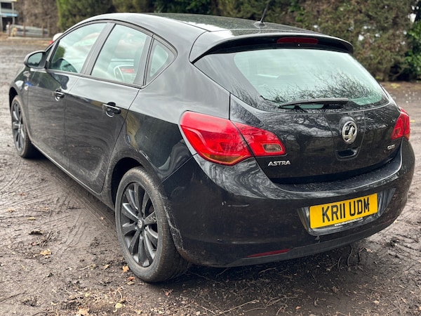 Used Vauxhall Astra 2011 for sale - 75613974: Photo 3