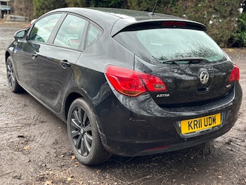 Used Vauxhall Astra 2011 for sale - 75613974: Photo