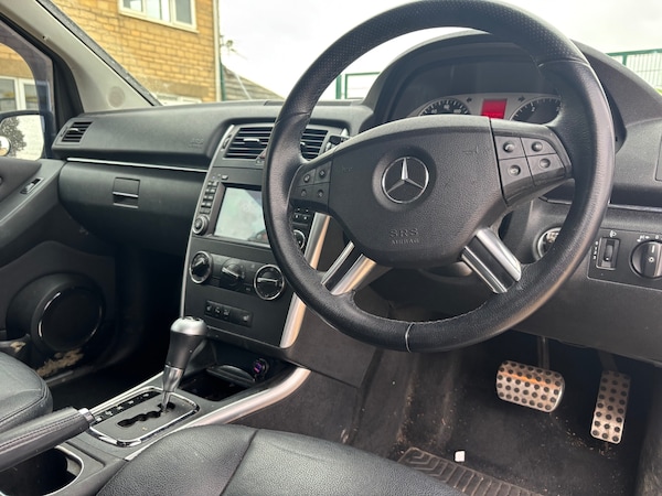 Used Mercedes-Benz B Class 2010 for sale - 75701291: Photo 13