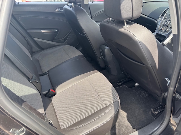 Used Vauxhall Astra 2012 for sale - 75530136: Photo 10