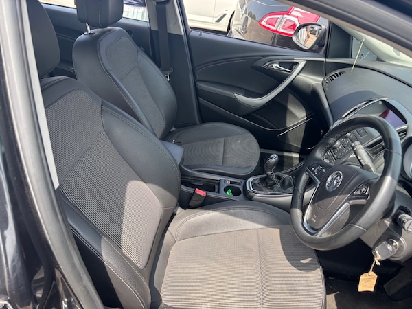 Used Vauxhall Astra 2012 for sale - 75530136: Photo 12