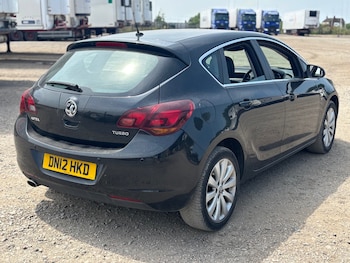 Used Vauxhall Astra 2012 for sale - 75530136: Photo