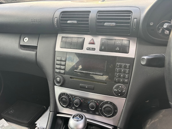 Used Mercedes-Benz C-Class 2007 for sale - 75518174: Photo 15