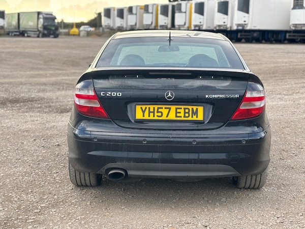 Used Mercedes-Benz C-Class 2007 for sale - 75518174: Photo 4