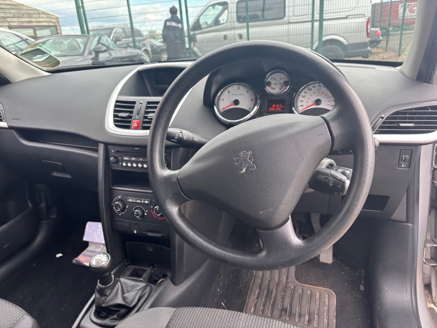 Used Peugeot 207 2009 for sale - 76177888: Photo 14