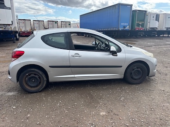 Used Peugeot 207 2009 for sale - 76177888: Photo 2
