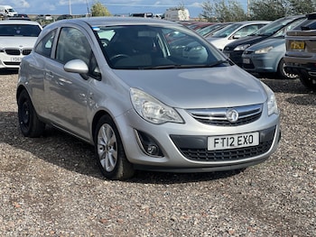 Vauxhall - Corsa