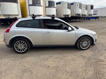 Used Volvo C30 2011 for sale - 75525102: Photo
