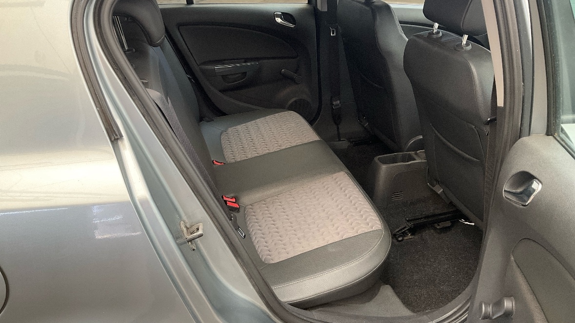 Vauxhall Corsa 2012 (12) - 1.2 SE 5dr - Image 7