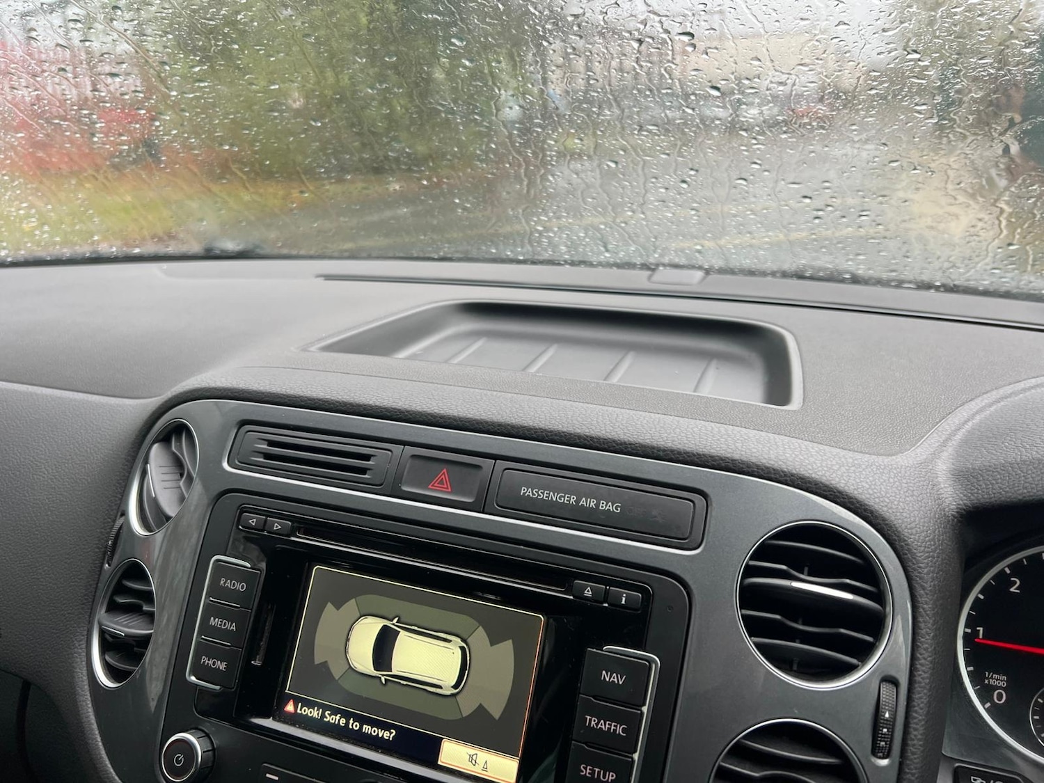 Used Volkswagen Tiguan 2015 for sale - 76822005: Photo 12