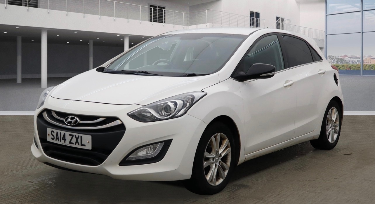 Used Hyundai i30 2014 for sale - 76940149: Photo 2