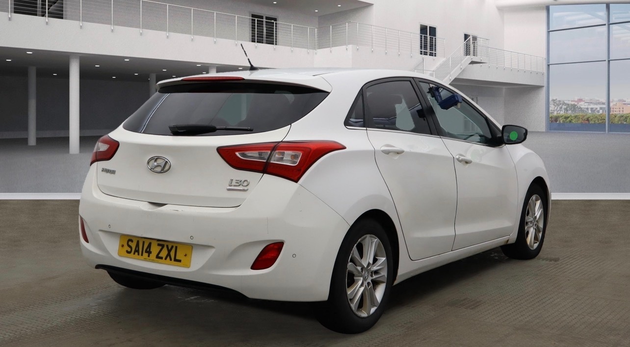 Used Hyundai i30 2014 for sale - 76940149: Photo 4