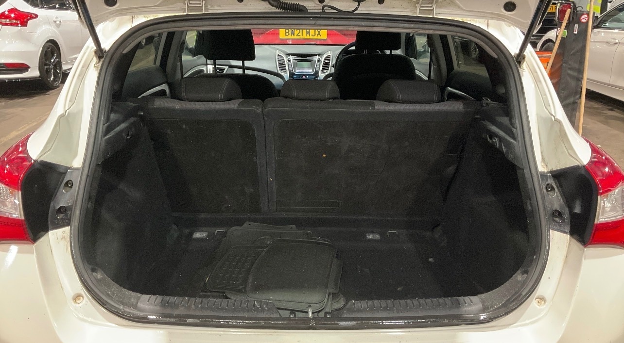 Used Hyundai i30 2014 for sale - 76940149: Photo 7