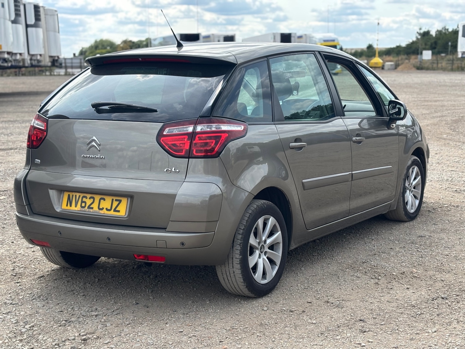 Vehicle 3