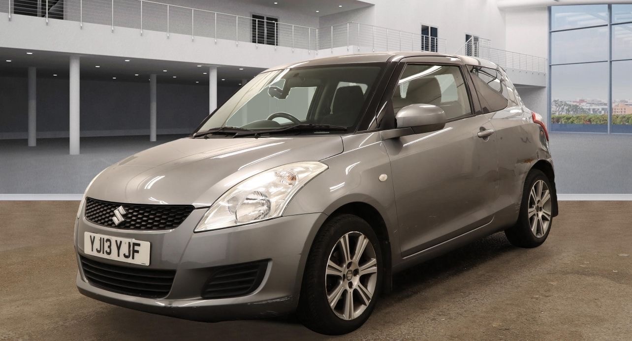 Used Suzuki Swift 2013 for sale - 76319382: Photo 6