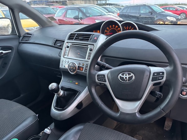 Used Toyota Verso 2012 for sale - 75521447: Photo 14