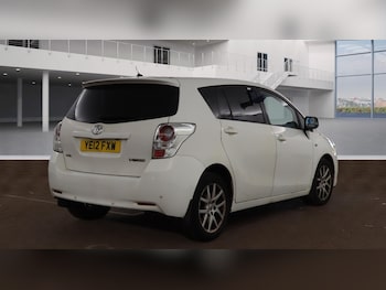 Used Toyota Verso 2012 for sale - 75521447: Photo
