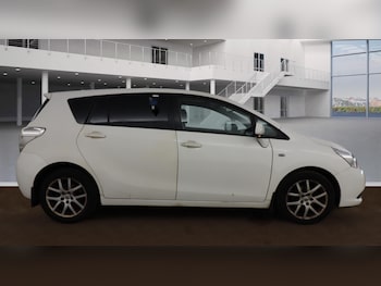Used Toyota Verso 2012 for sale - 75521447: Photo
