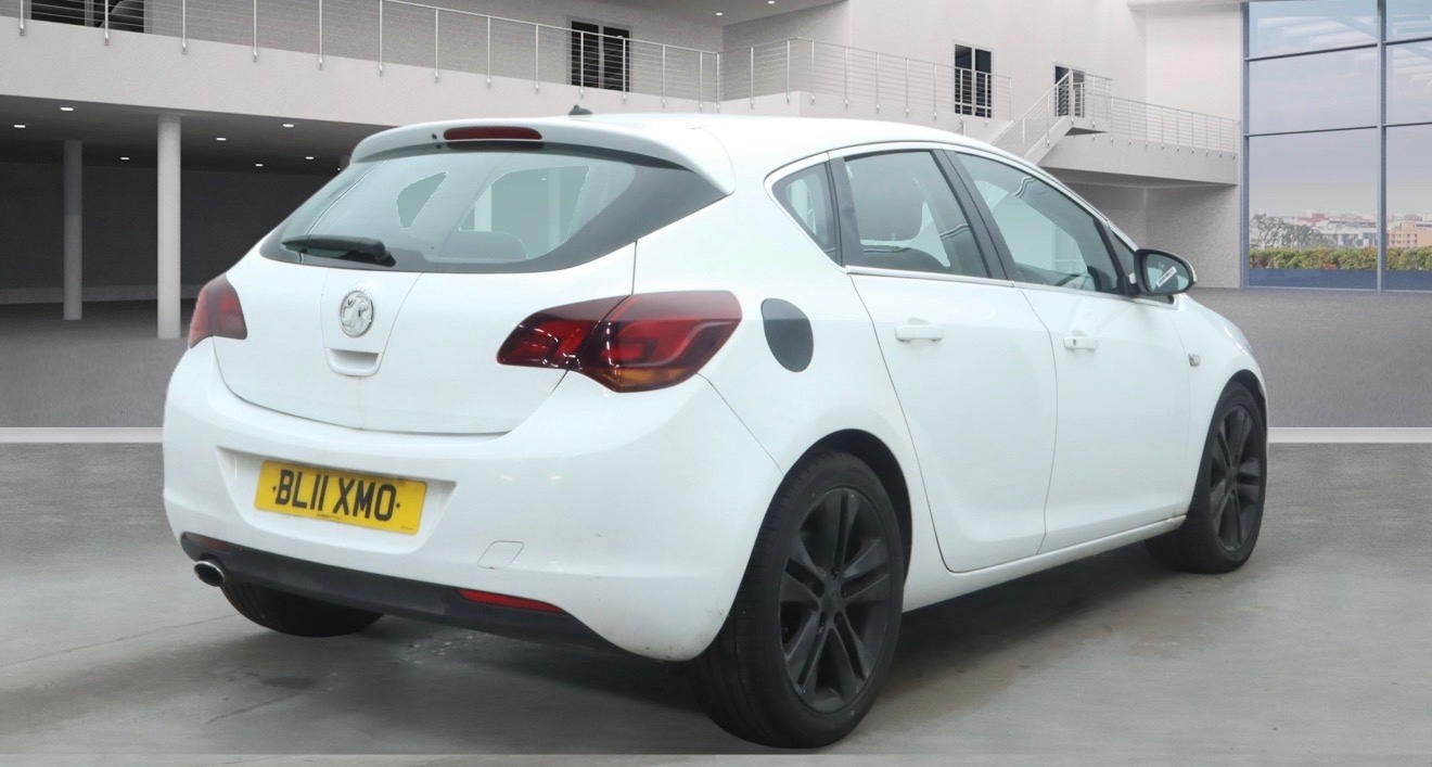 Used Vauxhall Astra 2011 for sale - 77578402: Photo 4