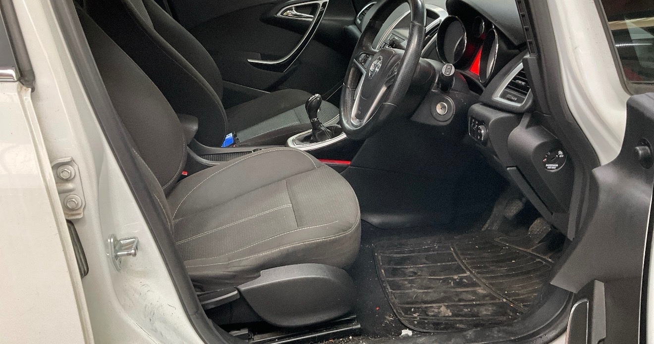 Used Vauxhall Astra 2011 for sale - 77578402: Photo 9