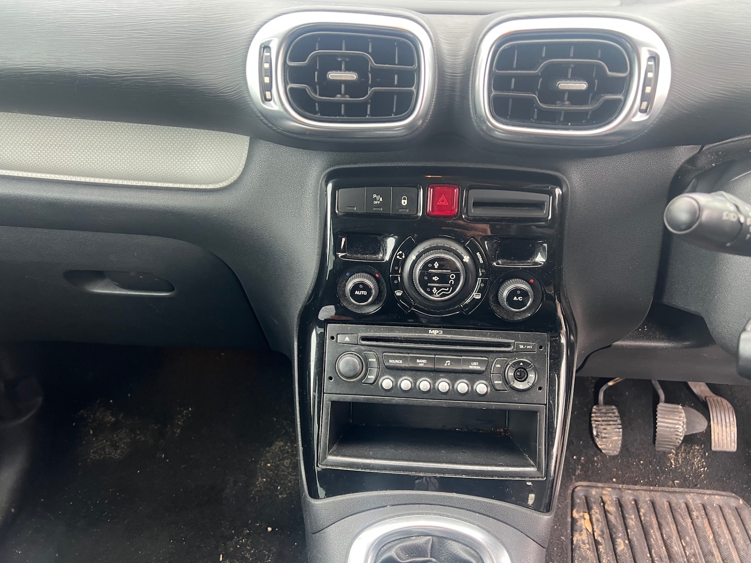 Used Citroen C3 Picasso 2009 for sale - 76517996: Photo 11