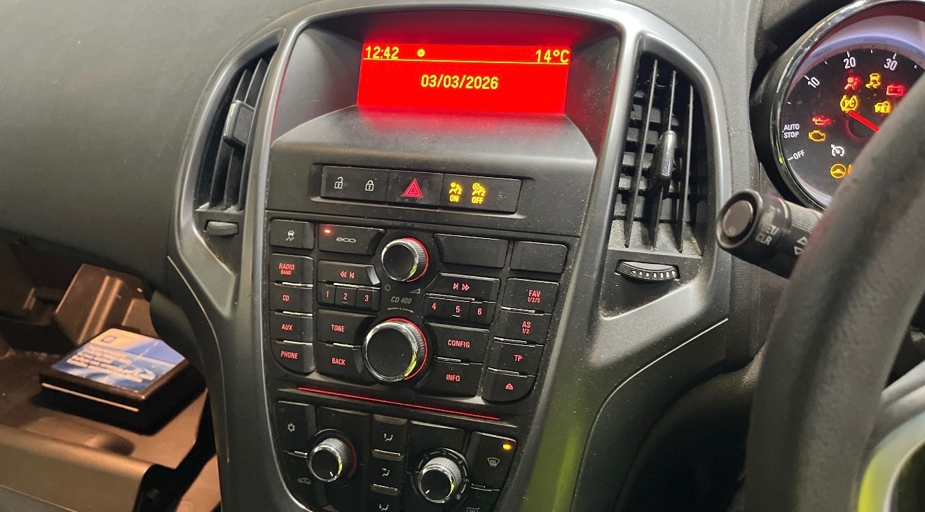 Used Vauxhall Astra 2014 for sale - 77982881: Photo 10