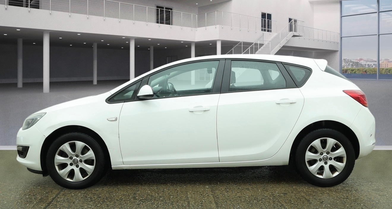 Used Vauxhall Astra 2014 for sale - 77982881: Photo 6