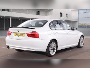 Used BMW 3 Series 2011 for sale - 77543386: Photo