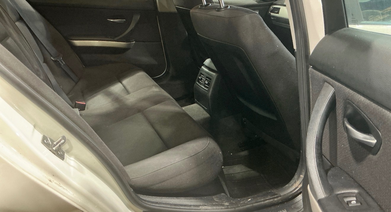 Used BMW 3 Series 2011 for sale - 77543386: Photo 8