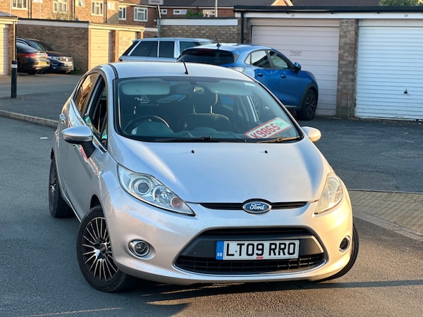 Used Ford Fiesta 2009 for sale - 75620068: Photo 1