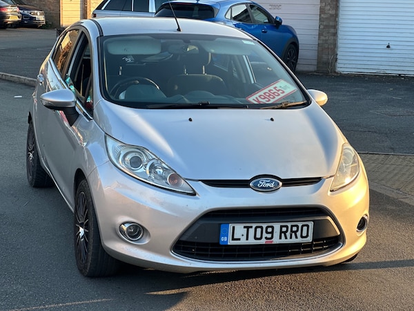 Used Ford Fiesta 2009 for sale - 75620068: Photo 2