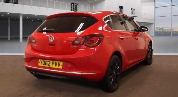 Used Vauxhall Astra 2012 for sale - 75613766: Photo 2