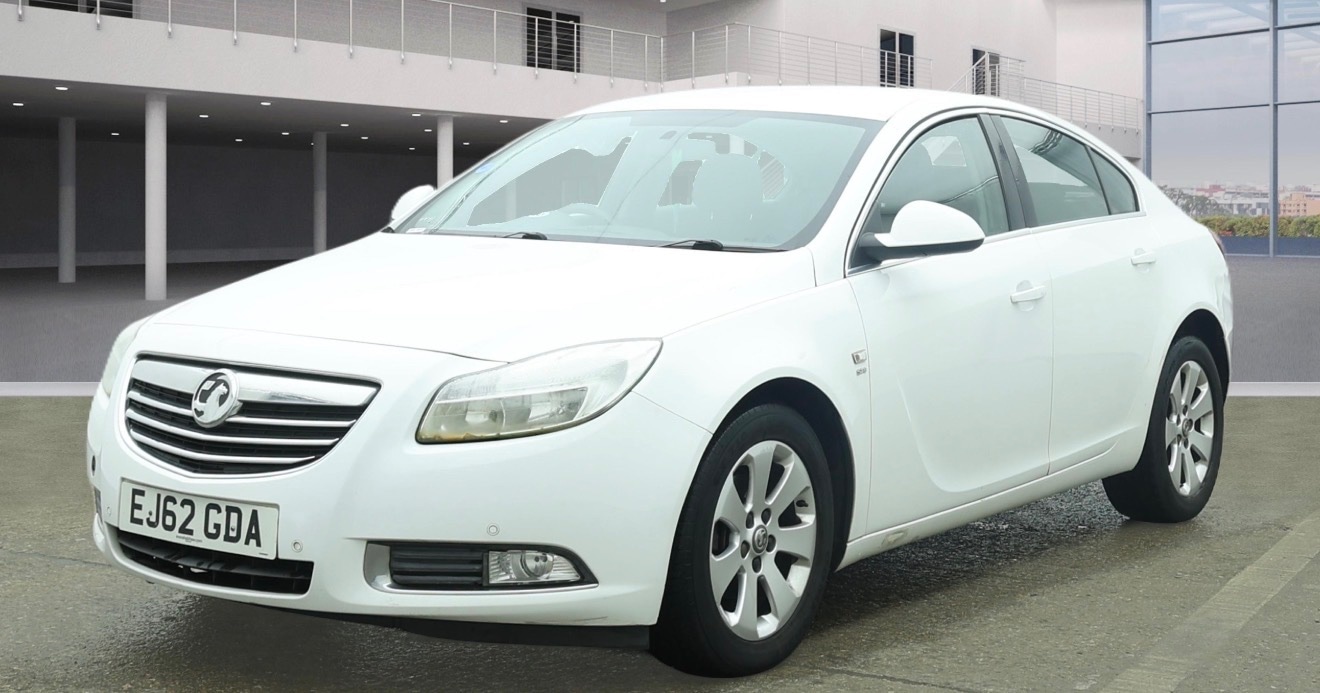 Used Vauxhall Insignia 2012 for sale - 77813092: Photo 2