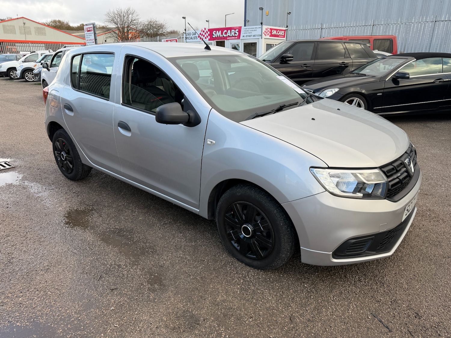 Used Dacia Sandero 2017 for sale - 76548068: Photo 1
